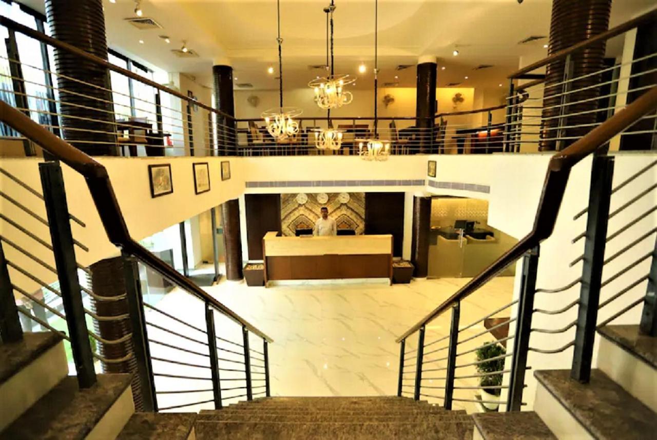 Hotel Arch International นิวเดลี ภายนอก รูปภาพ