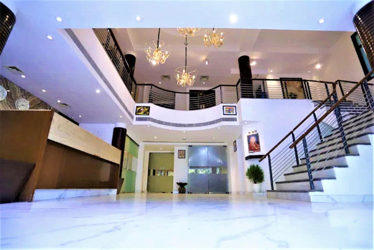 Hotel Arch International นิวเดลี ภายนอก รูปภาพ